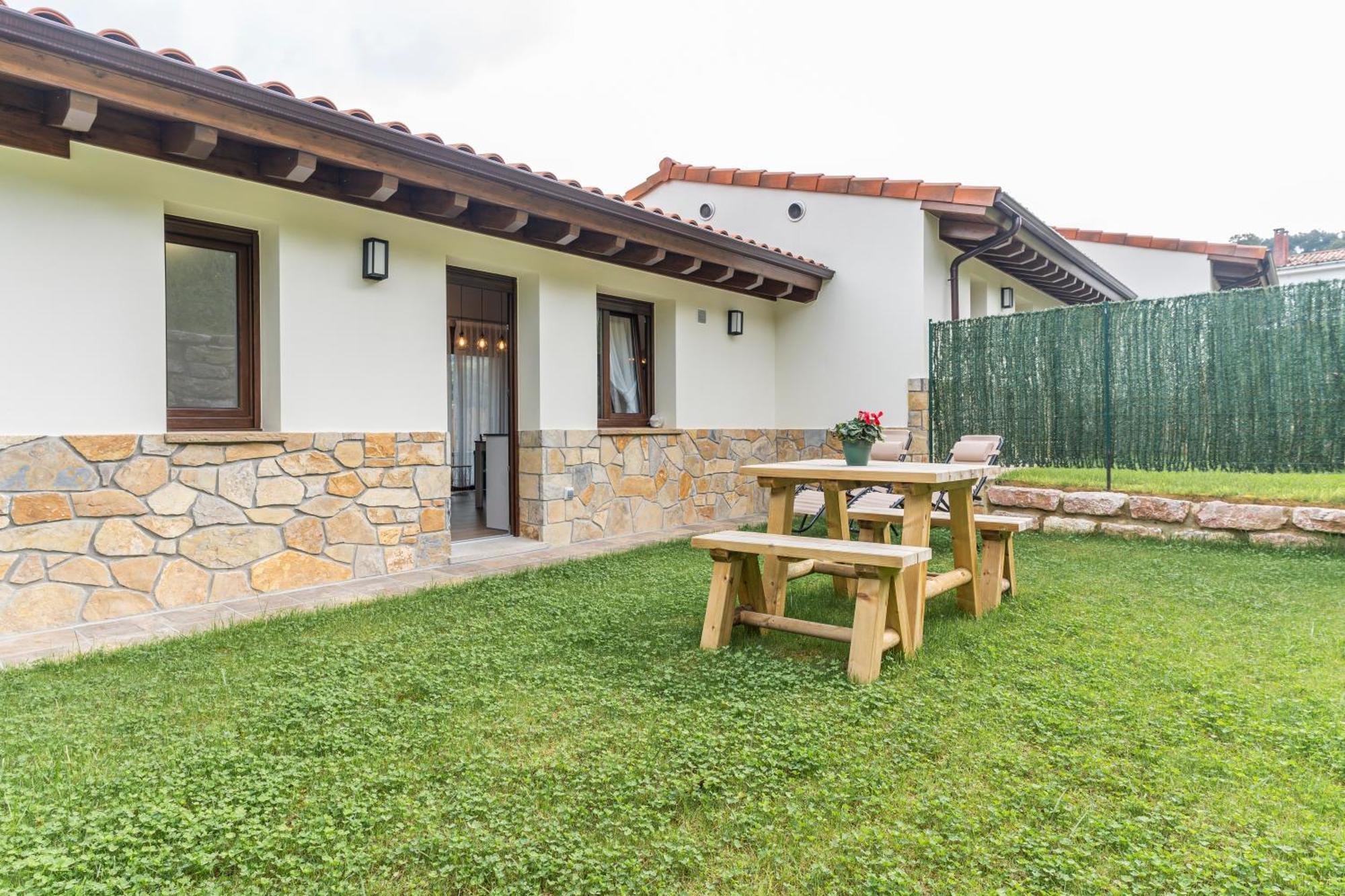 Apartamentos Cuetumerin กังกัส เด โอนิส ภายนอก รูปภาพ